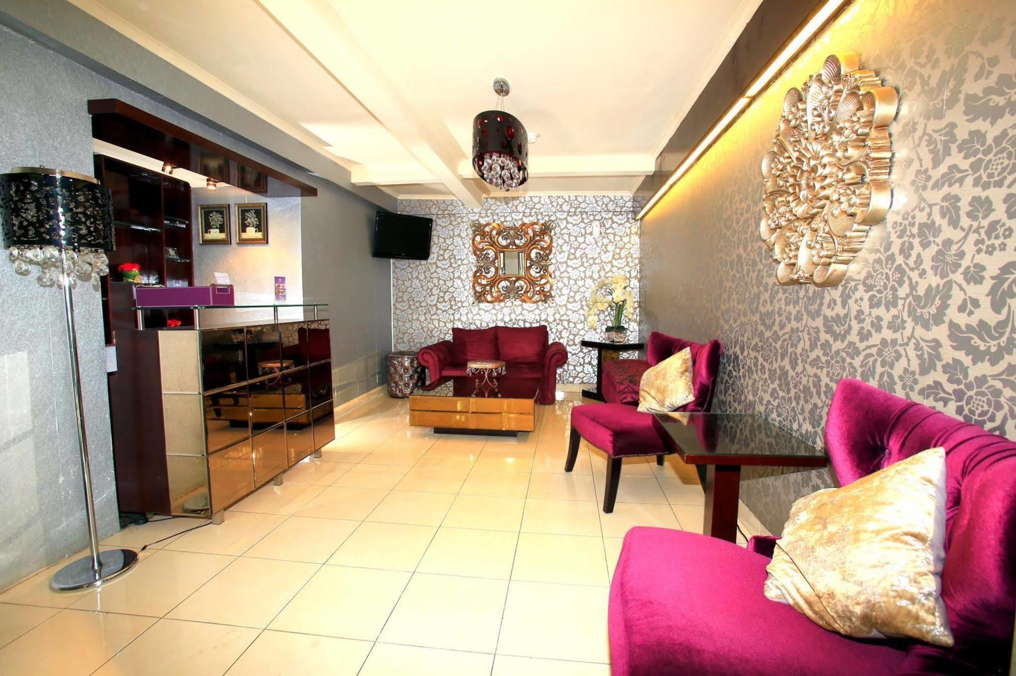 Reddoorz Plus @ Karet Setiabudi Jakarta Exteriör bild