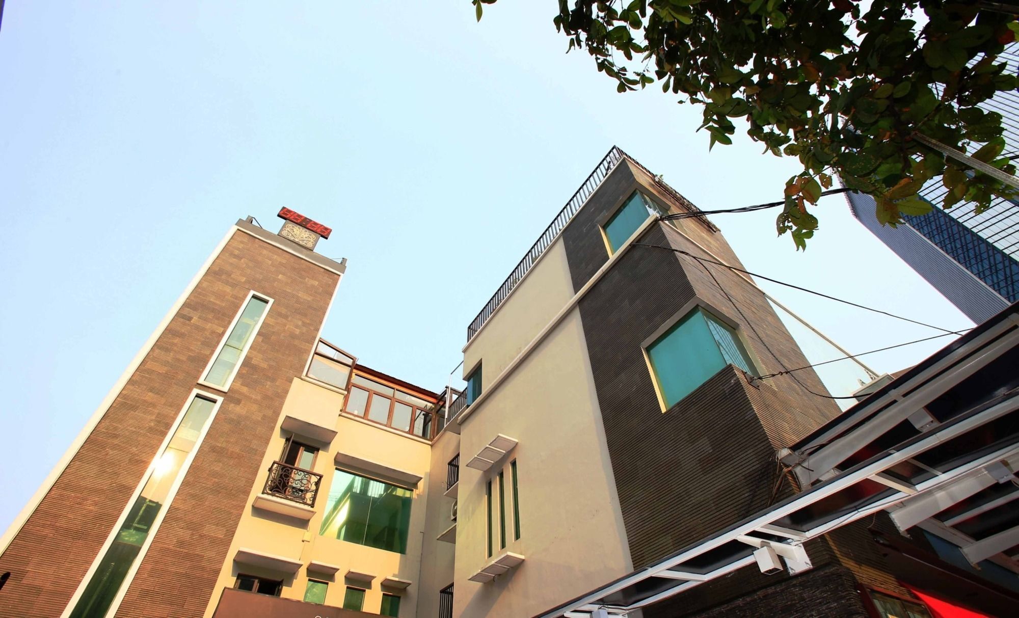Reddoorz Plus @ Karet Setiabudi Jakarta Exteriör bild