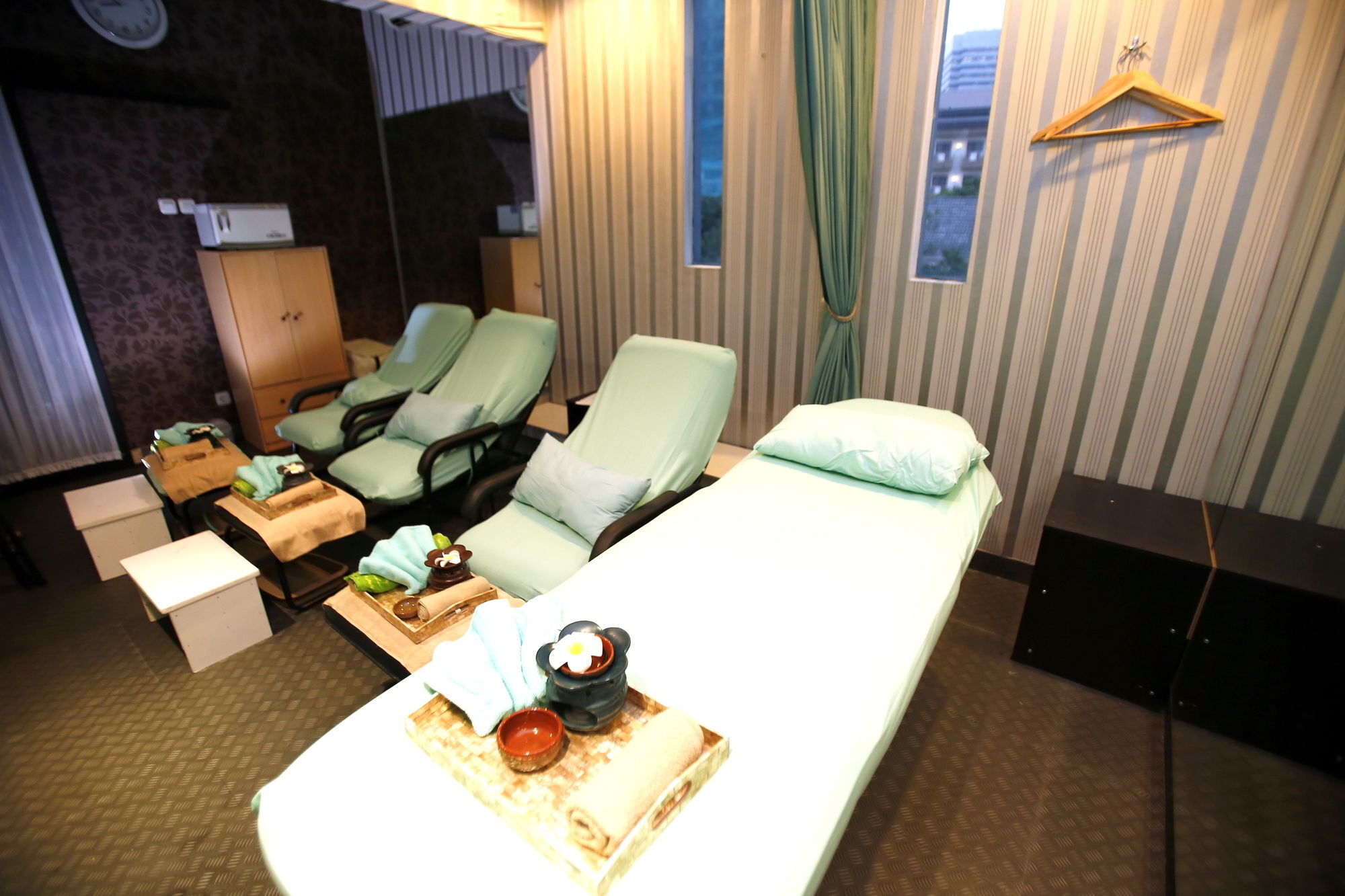 Reddoorz Plus @ Karet Setiabudi Jakarta Exteriör bild