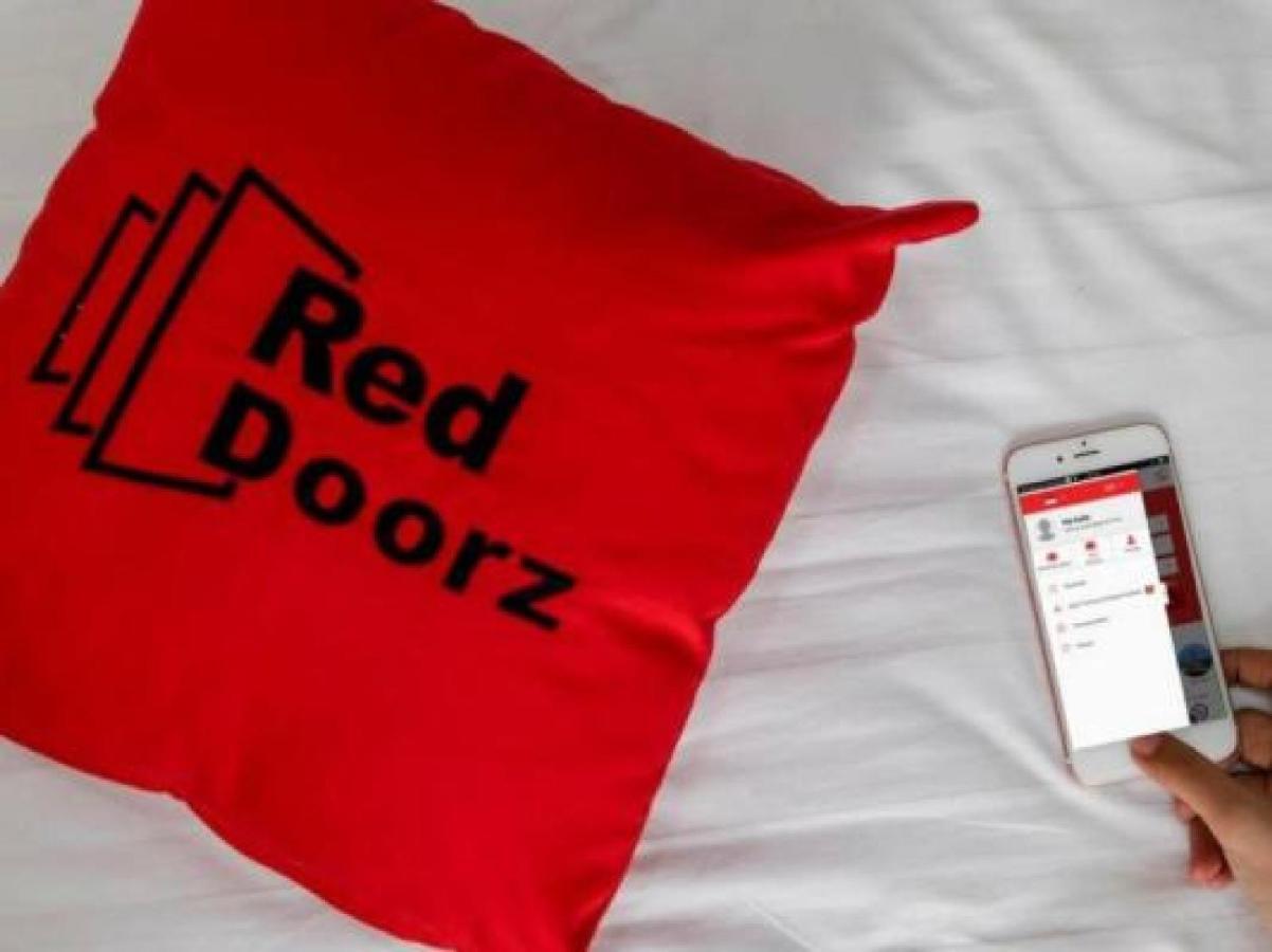 Reddoorz Plus @ Karet Setiabudi Jakarta Exteriör bild